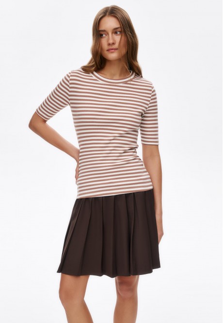 Футболка женская в рубчик, цвет белый/мокко, размер XS