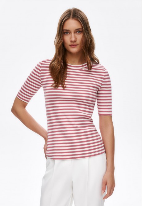 Футболка женская в рубчик, цвет белый/терракотовый, размер S
