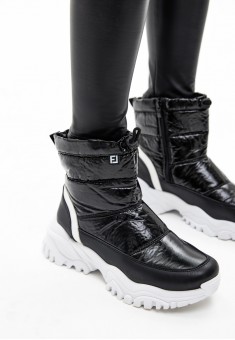 Mia Padded Boots black