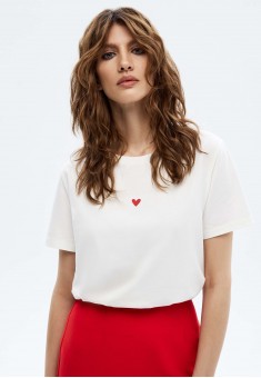 Tshirt with Heart milky with red heart