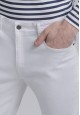Jeans culoare albă