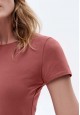 Womens Tshirt Fitted Silhouette Marsala