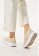 Женские кроссовки Comfort цвет бежевый