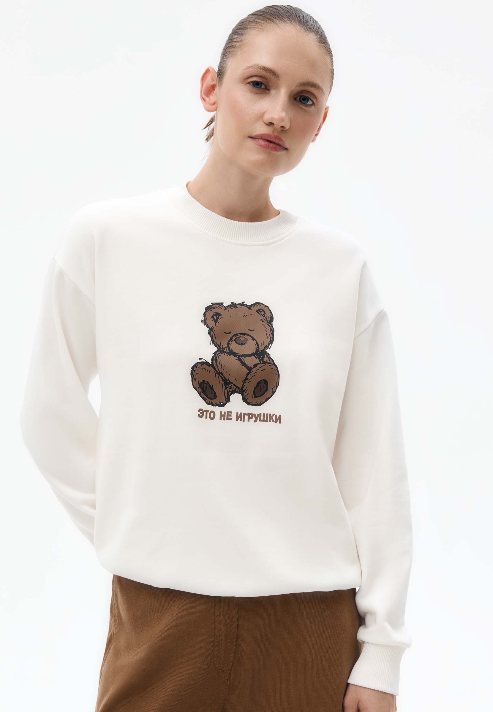 Sweatshirt with Bears Print, milky СТ_9921 buy at the — Faberlic